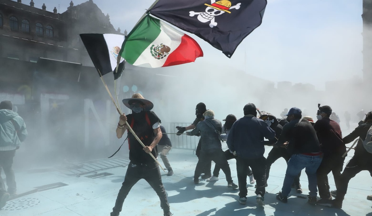 Secretaría de Gobernación condena actos violentos durante marcha en la CDMX