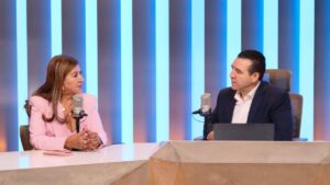 maria teresa guerra ochoa en entrevista con luis alberto diaz