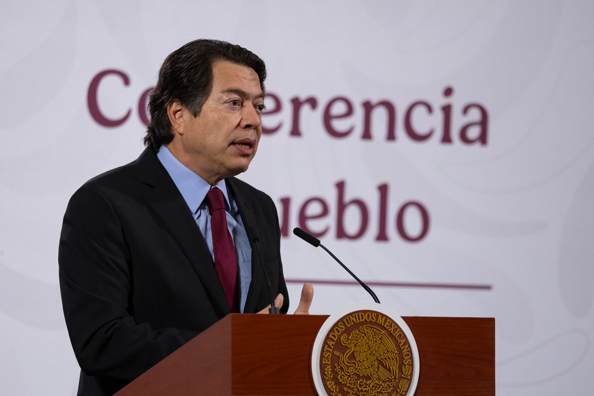 Mario Delgado en presentación de SaberesMX