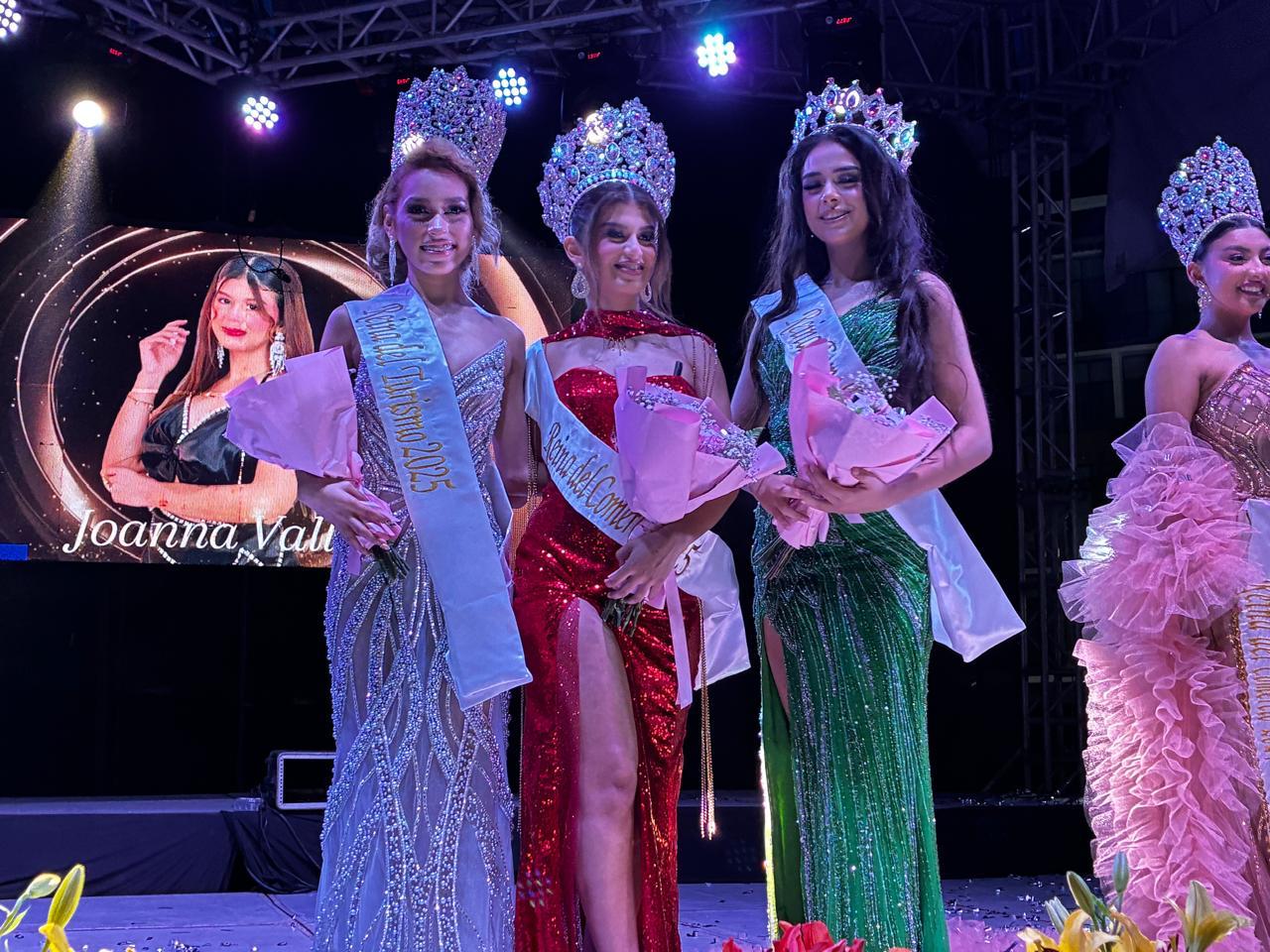 Melany Cervantes, Joanna Vallejo y Yamileth Muñoz
