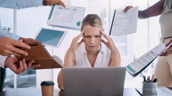 ¿Tu trabajo te absorbe? Cuidado podrías caer en el síndrome de Burnout