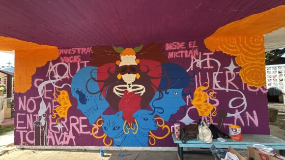 Dan vida al mural ‘Nuestras Voces desde Mictlán’ en el Panteón Jardín de Mazatlán, Sinaloa