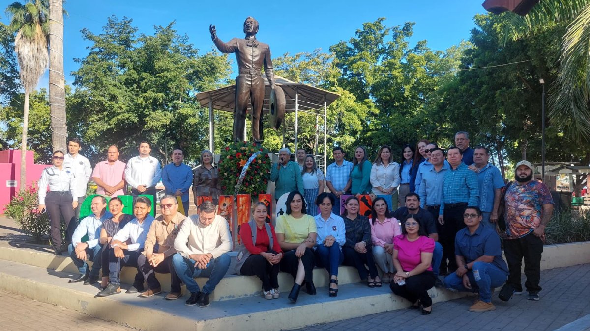 natalicio de pedro infante en guamuchil festejo
