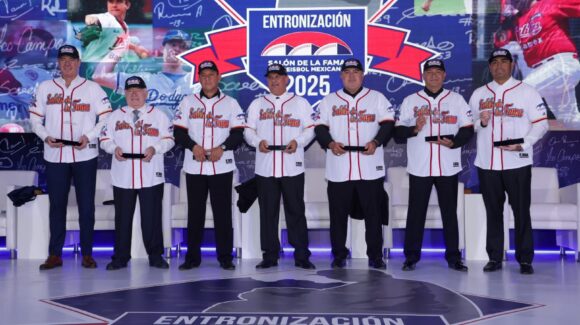 Entronizan a siete nuevos inmortales al Salón de la Fama del Beisbol Mexicano