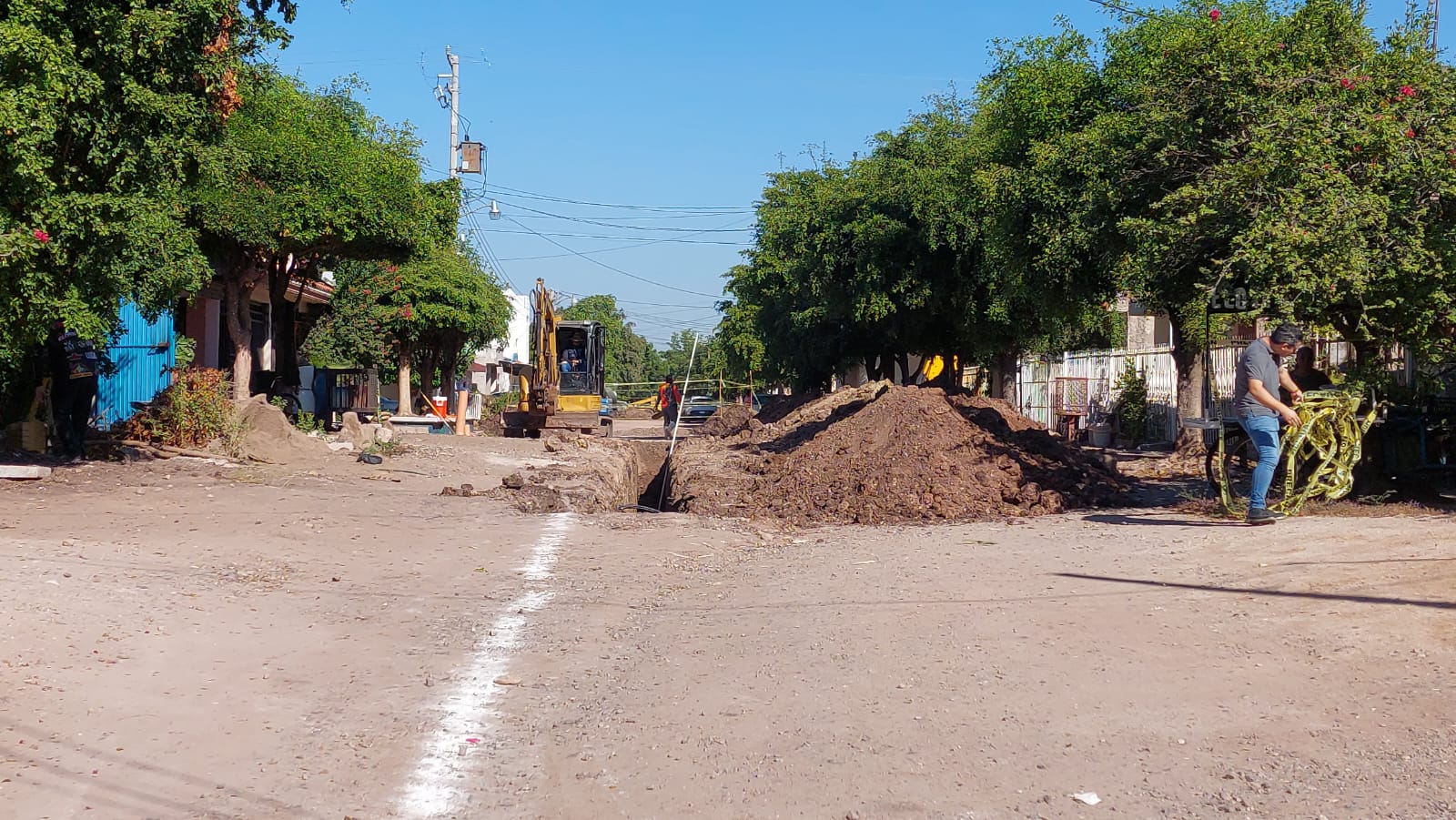 obra de rehabilitacion de red de alcantarillado sanitario, en guamuchil sinaloa