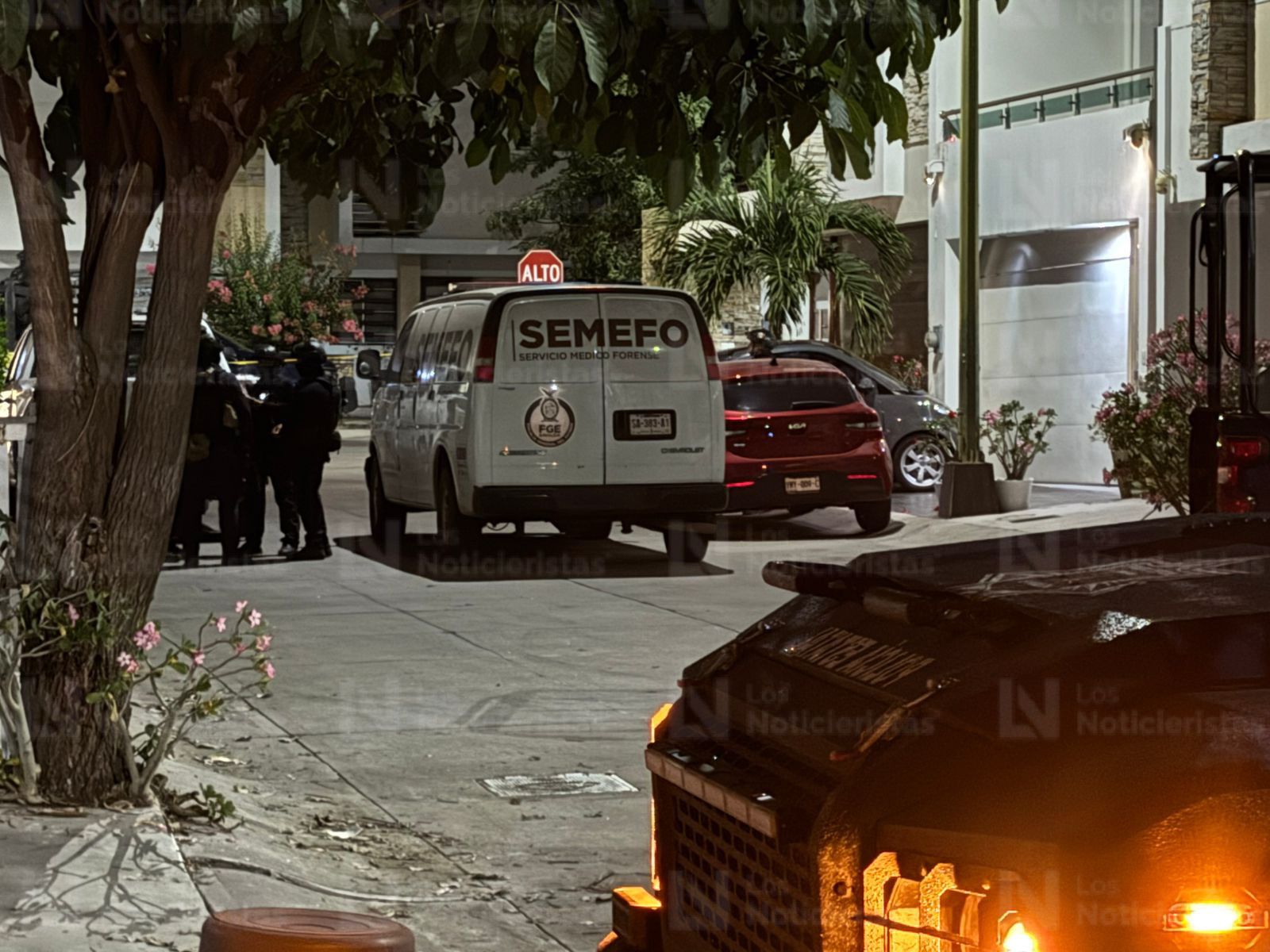 Autoridades realizan operativo en Espacios Barcelona, Culiacán, Sinaloa