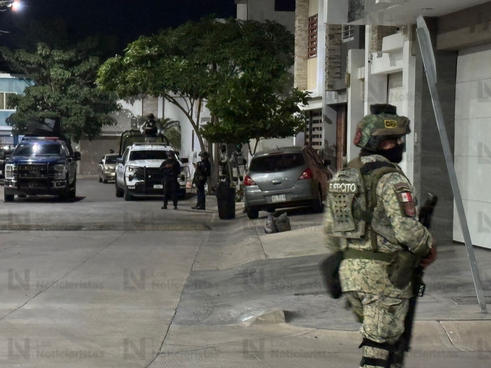 Autoridades realizan operativo en Espacios Barcelona, Culiacán, Sinaloa