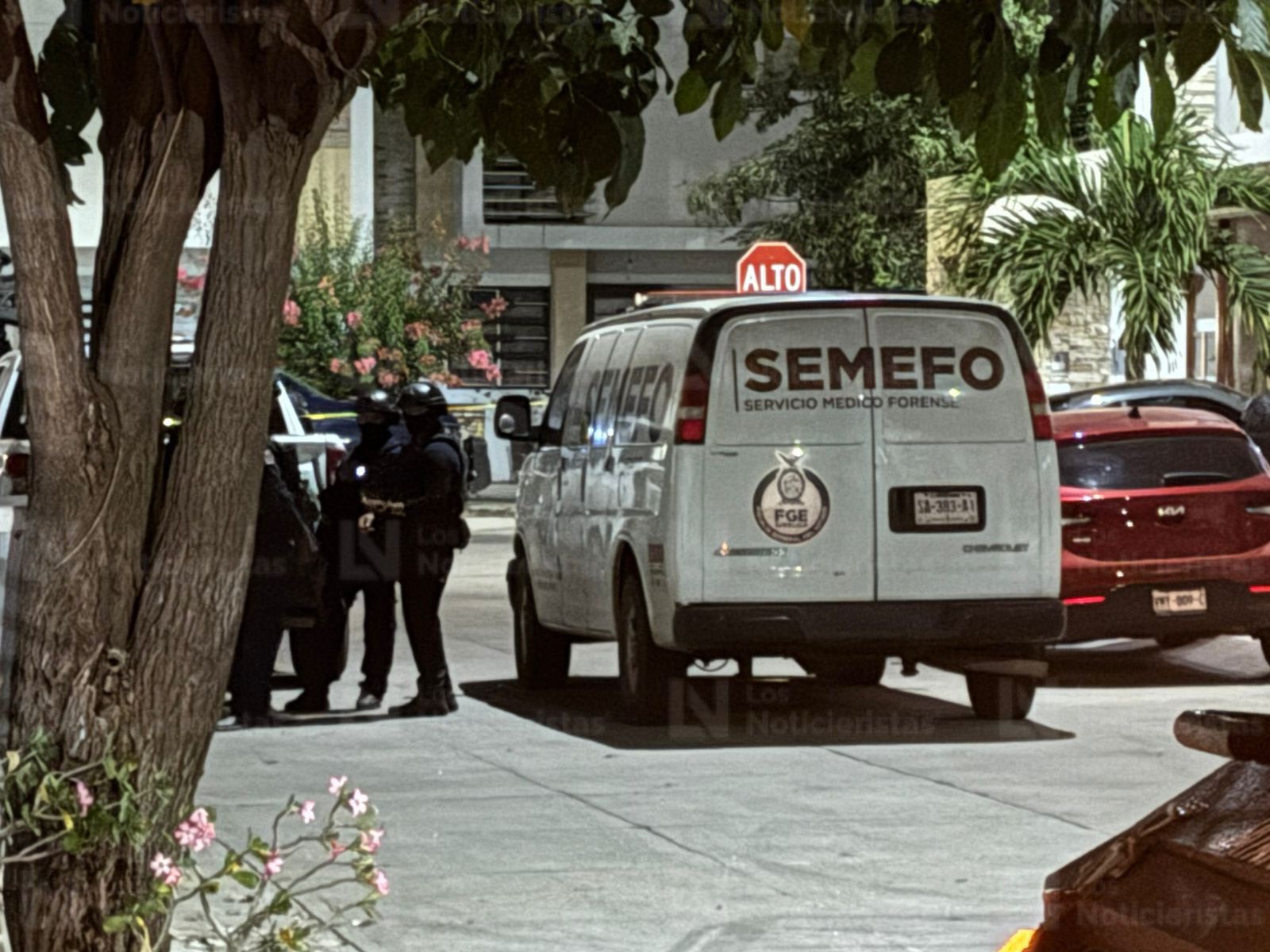 Autoridades realizan operativo en Espacios Barcelona, Culiacán, Sinaloa