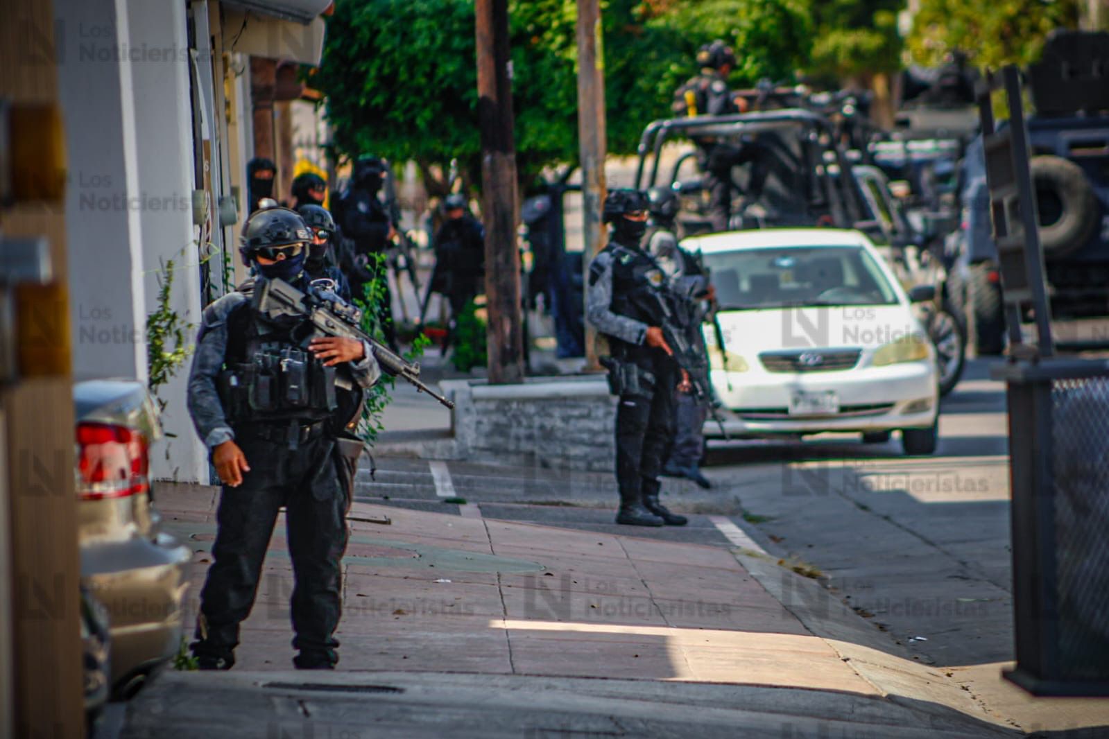 Operativo de la Policía Estatal en Villa Universidad en Culiacán