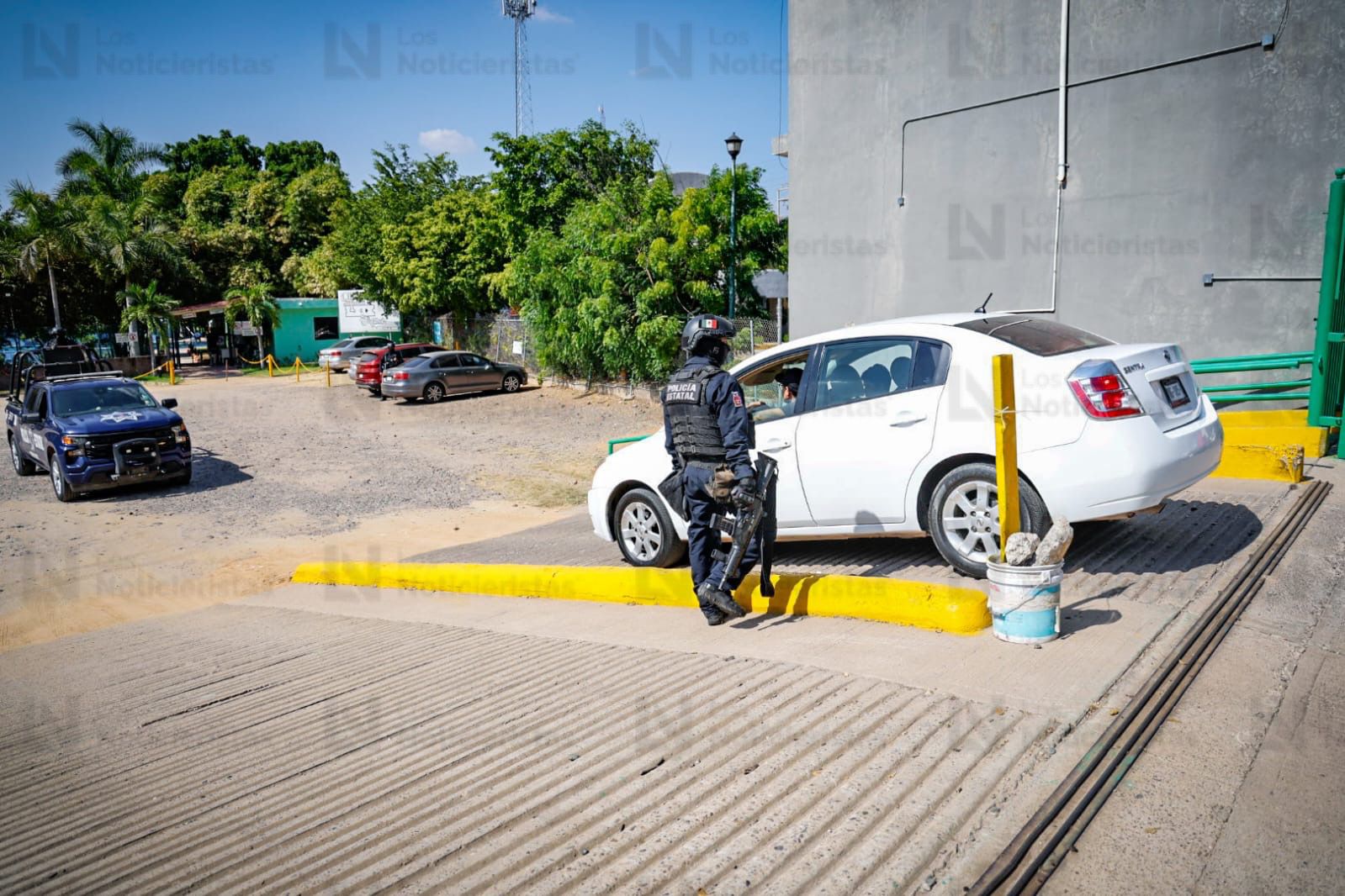 Operativo de la Policía Estatal en el campestre Villa Universidad en Culiacán