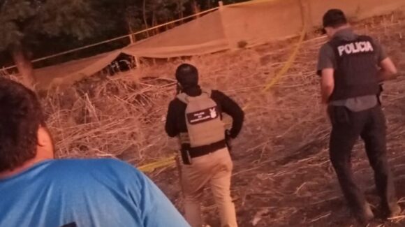¡Había ropa táctica! Localizan osamenta humana en El Quemadito de Culiacán, Sinaloa