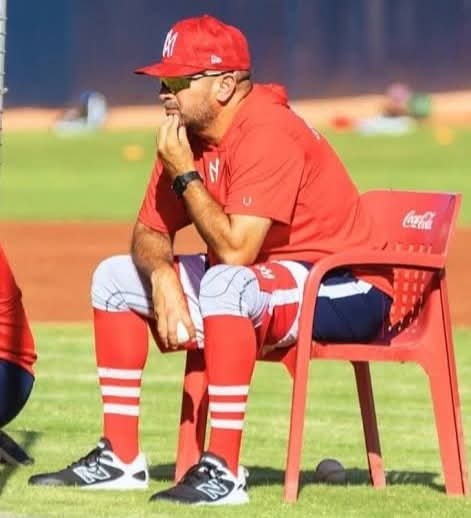 Óscar Robles ha dejado el puesto de mánager