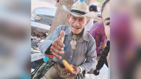 En Guamúchil, Sinaloa, atropellan al popular “Cariño” en la carretera Nicolás Bravo