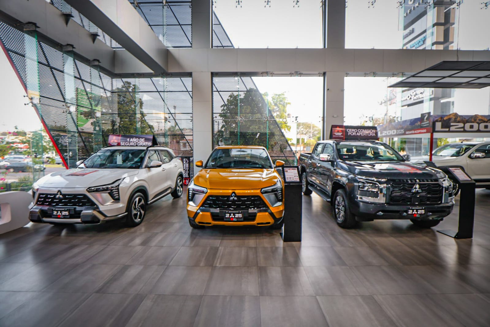 Xpander Cross, Outlander Sport y L 200 de Mitsubishi