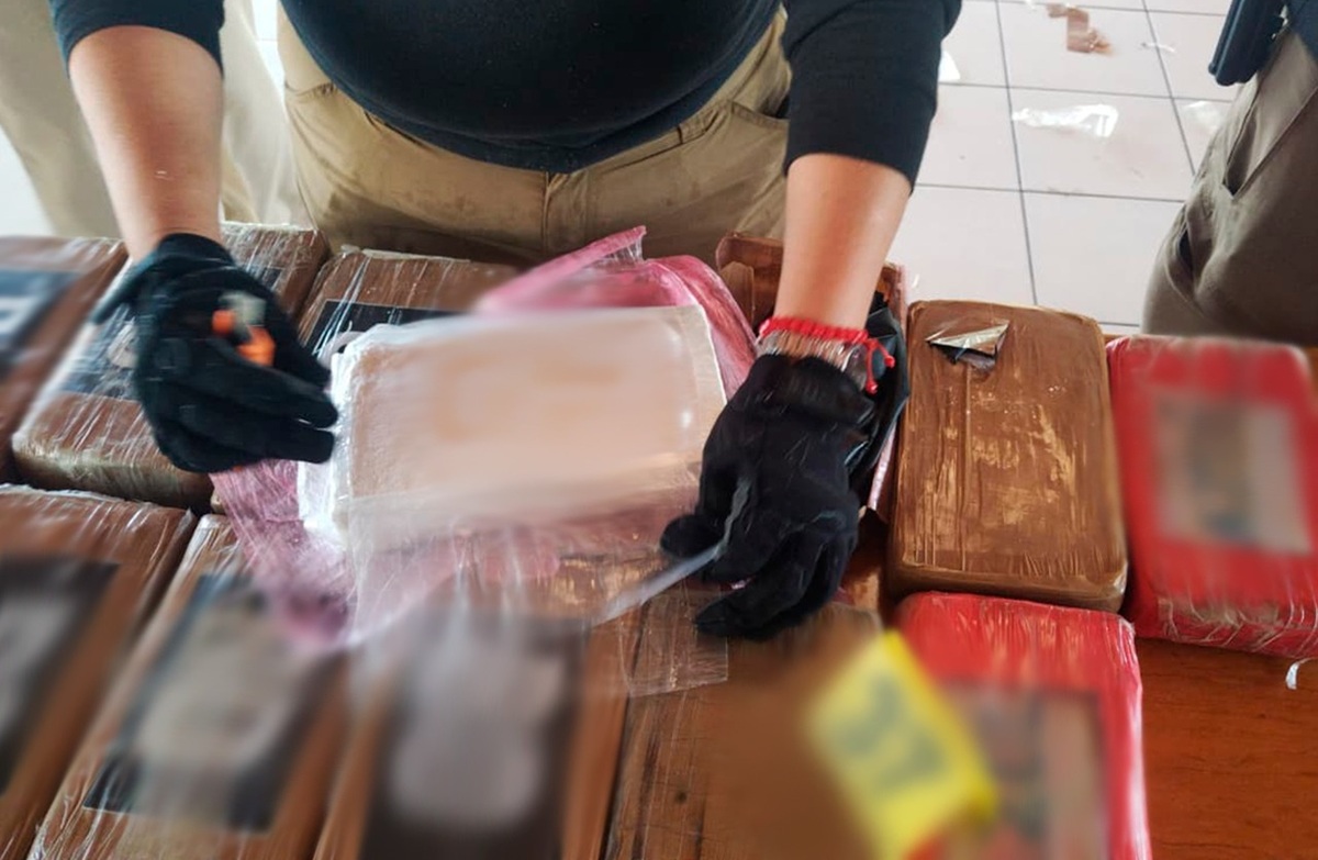 Paquetes de cocaína hallada en las costas de Michoacán