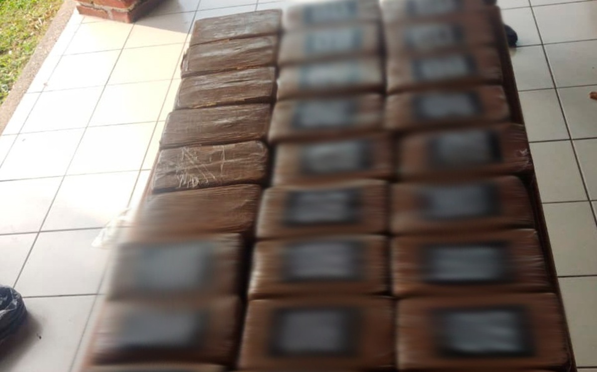Paquetes de cocaína hallada en las costas de Michoacán