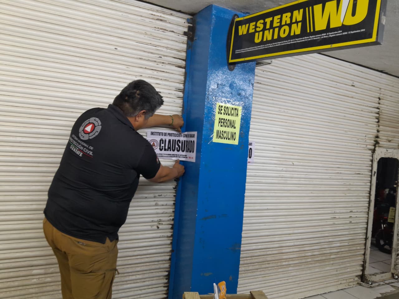 PC clausura tienda de ropa en Guasave, Sinaloa