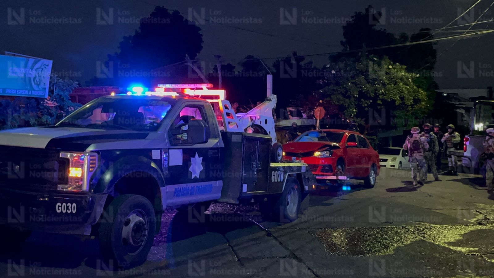 Autoridades detienen a dos hombres tras persecución y balacera en Culiacán, Sin.