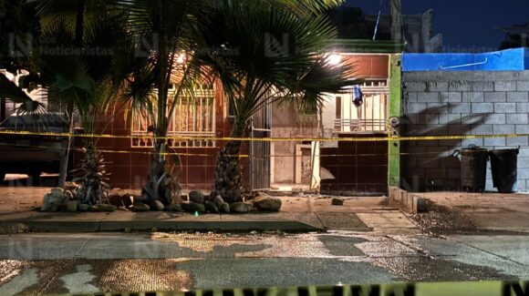 ¡Reventaron la puerta! Dentro de una vivienda, ejecutan a una persona en la colonia Buenos Aires de Culiacán, Sinaloa