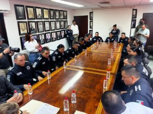Policías municipales de Guasave toman protesta