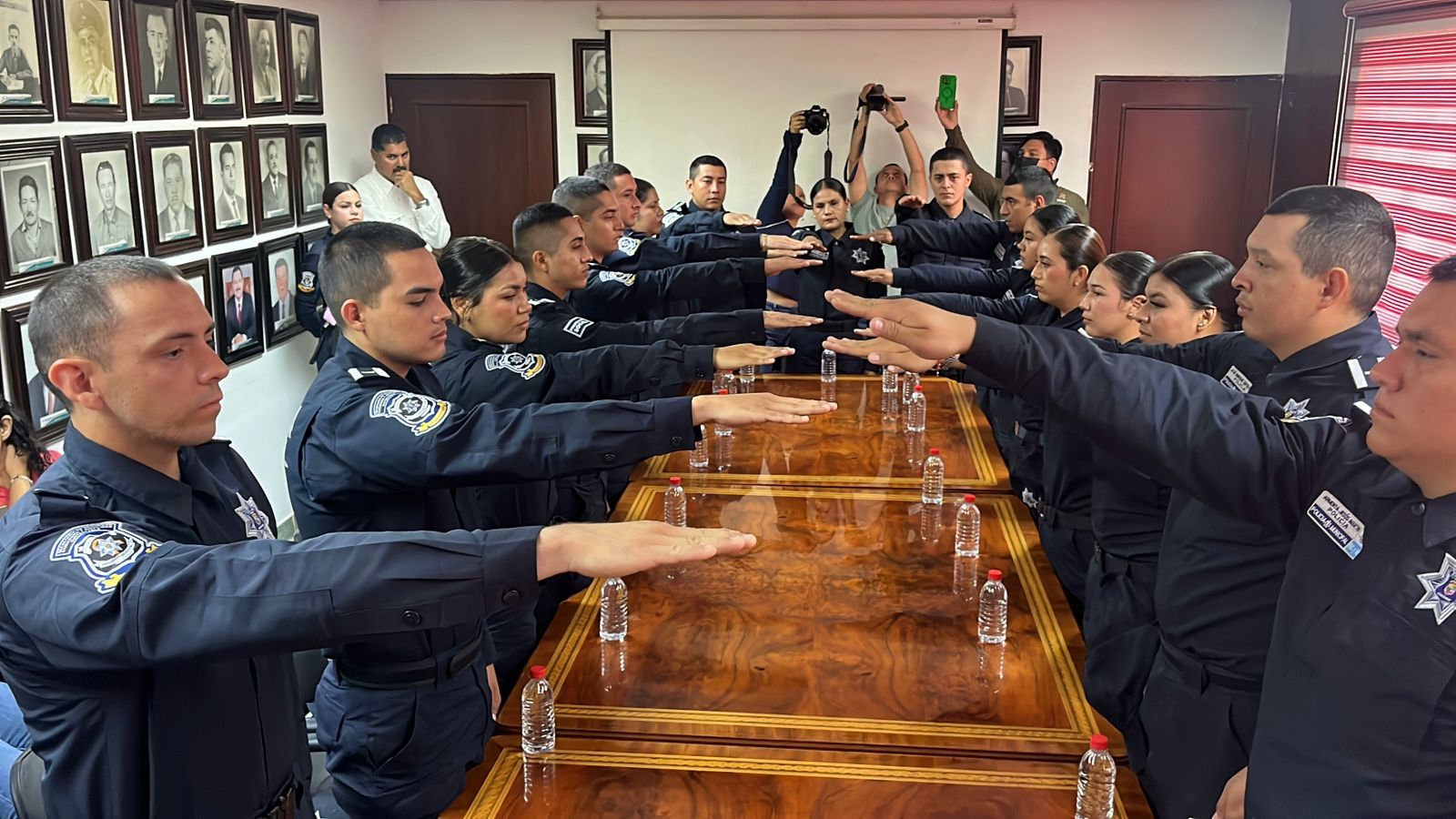 Policías municipales de Guasave toman protesta