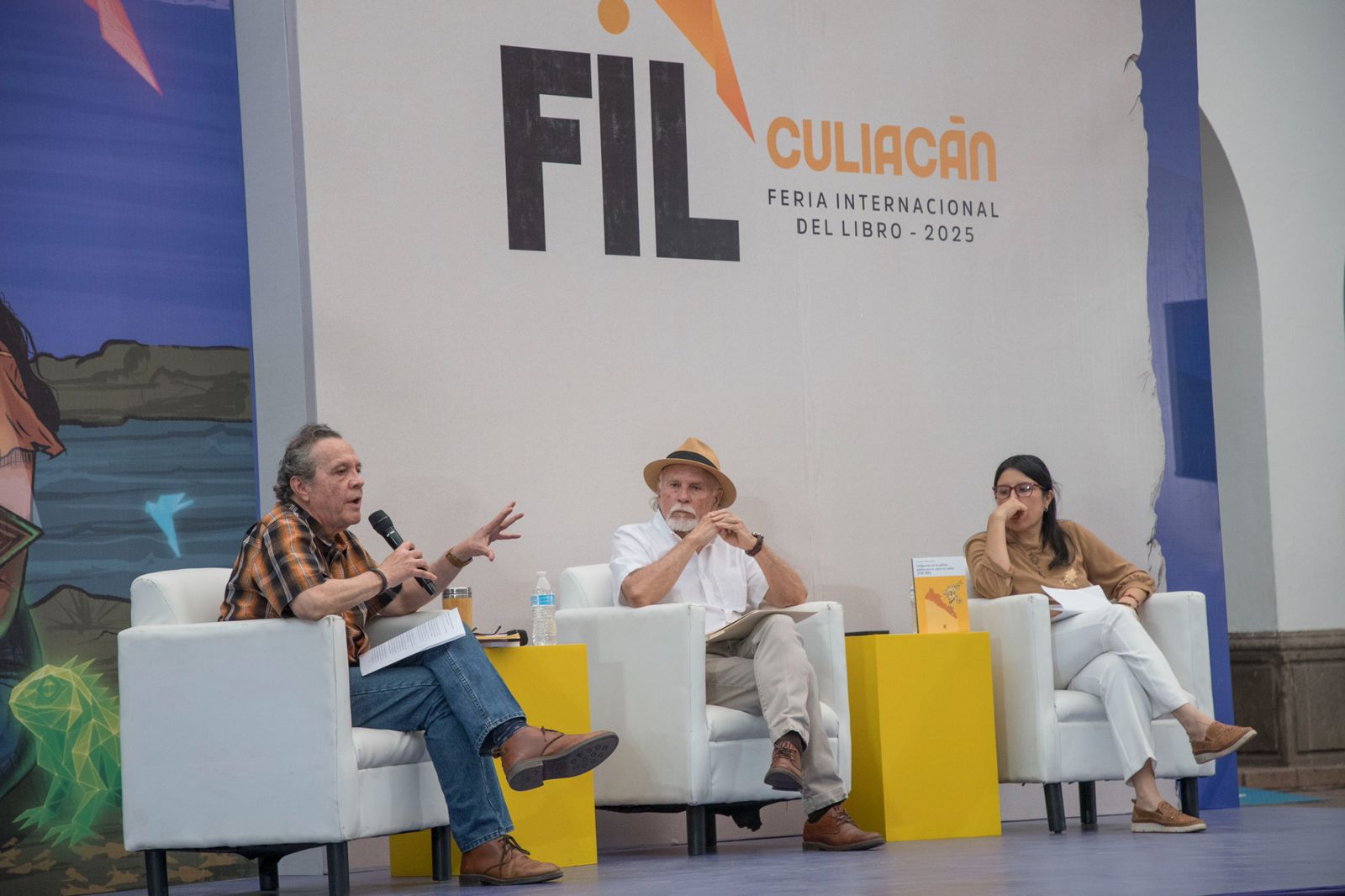 Presentación de libros en la FIL Culiacán 2025