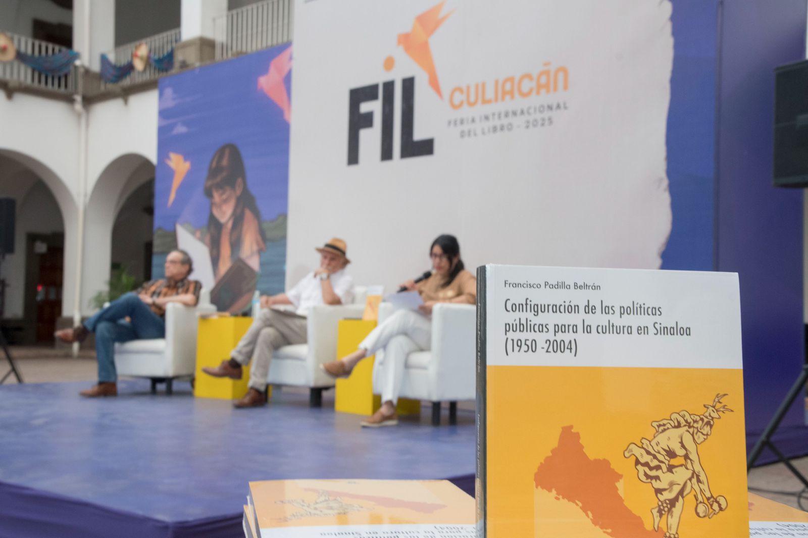 Presentación de libros en la FIL Culiacán 2025