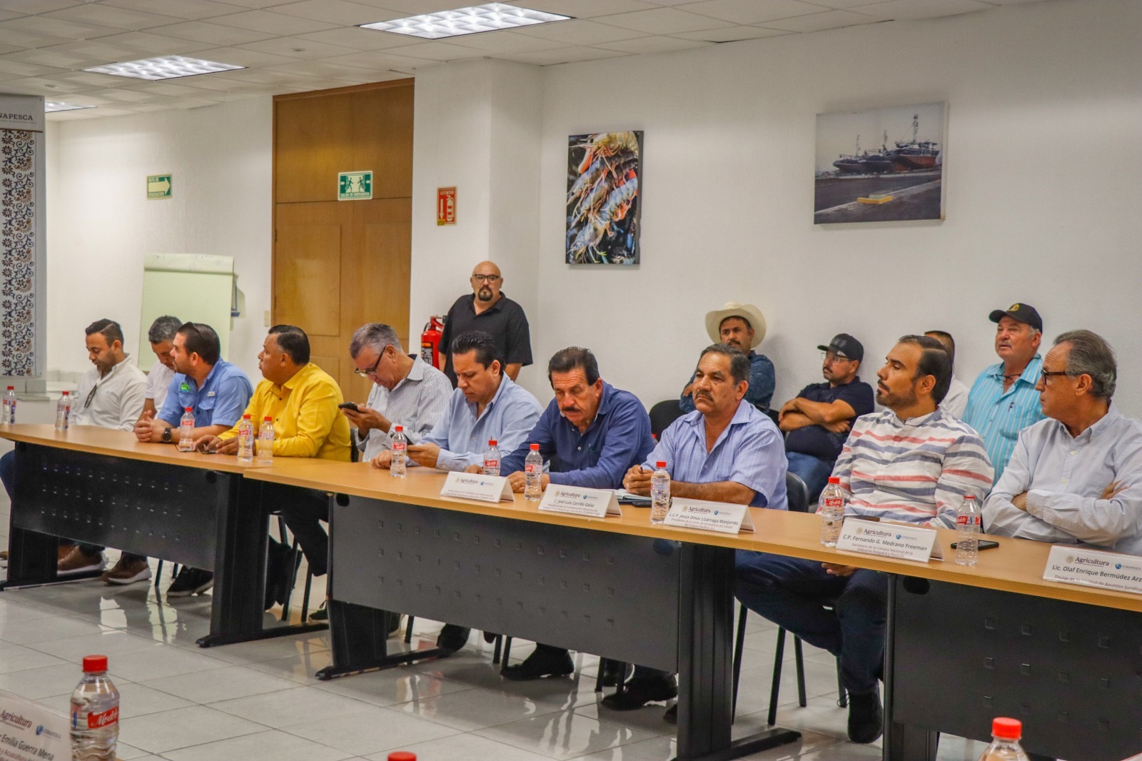 Primera sesión informativa sobre la temporada de pesca de camarón 2025