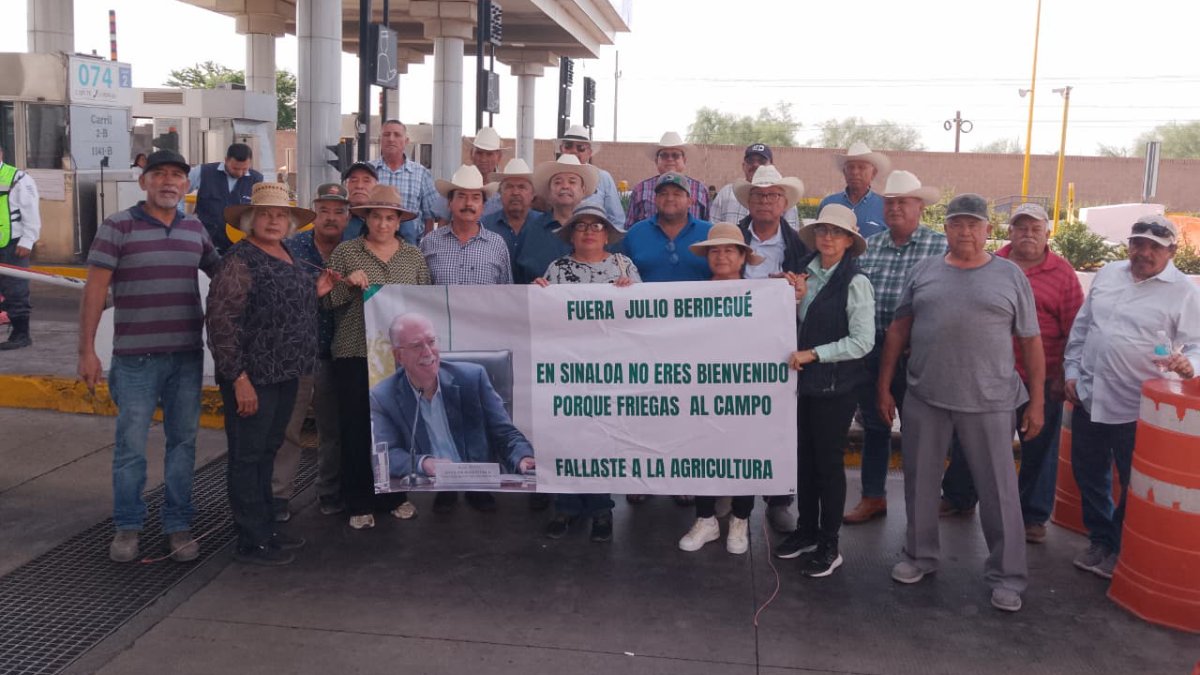 productores en caseta cuatro caminos de guasave