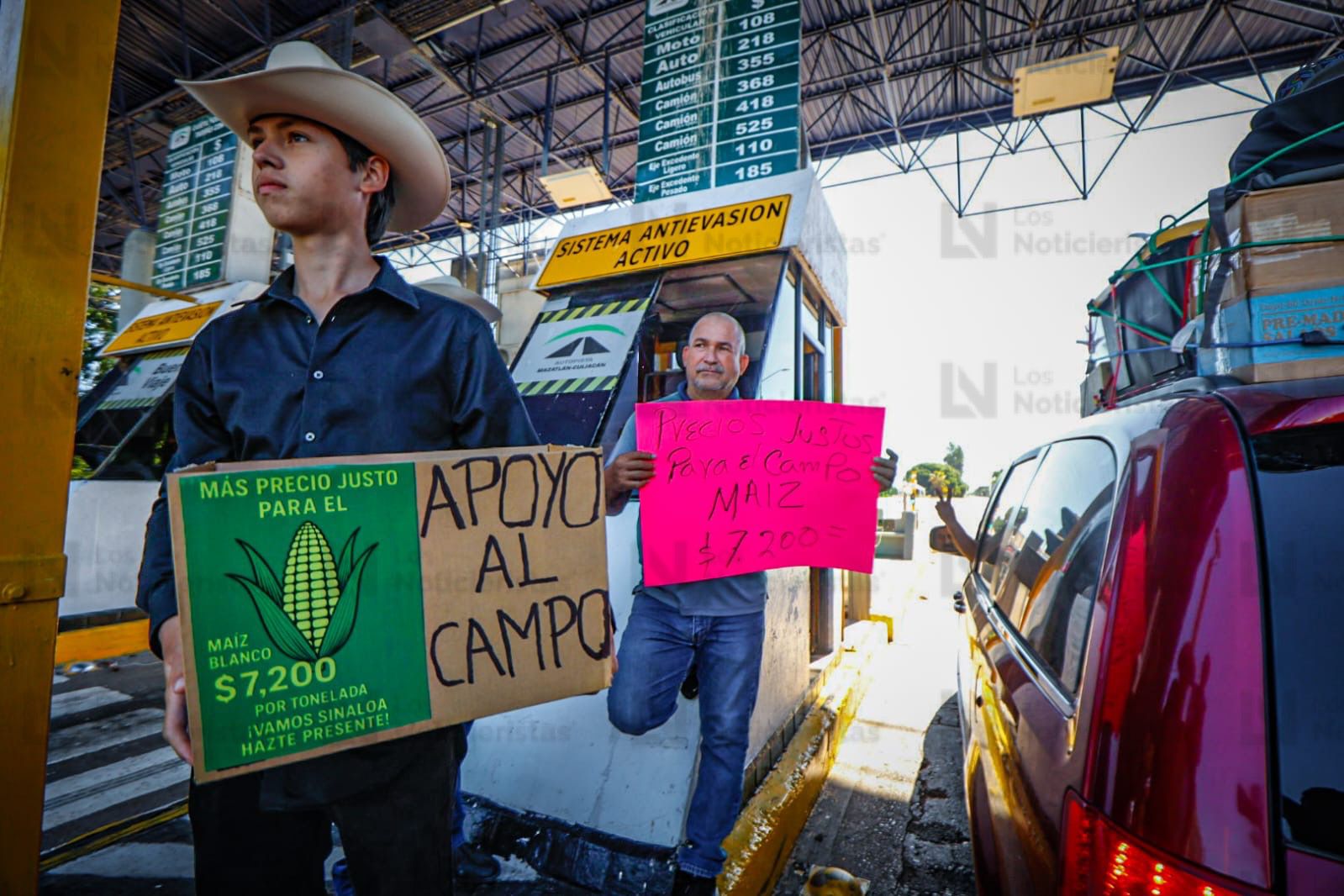 Productores toman las casetas de Sinaloa