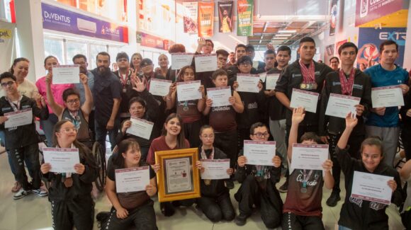 IMDEC y DIF reconocen a medallistas de Paralimpiada Nacional Conade 2025 en Culiacán