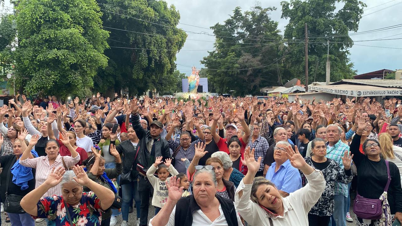 Recorrido de la Virgen del Rosario en Guasave, Sinaloa