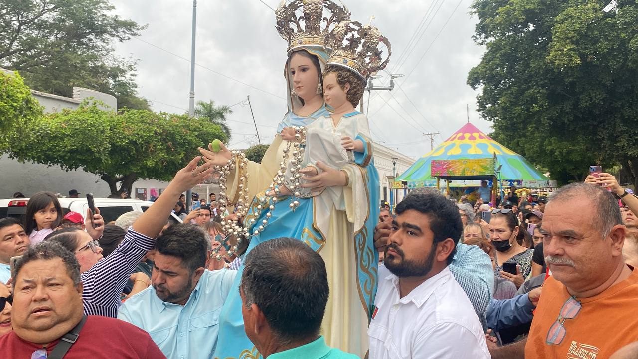 Recorrido de la Virgen del Rosario en Guasave, Sinaloa