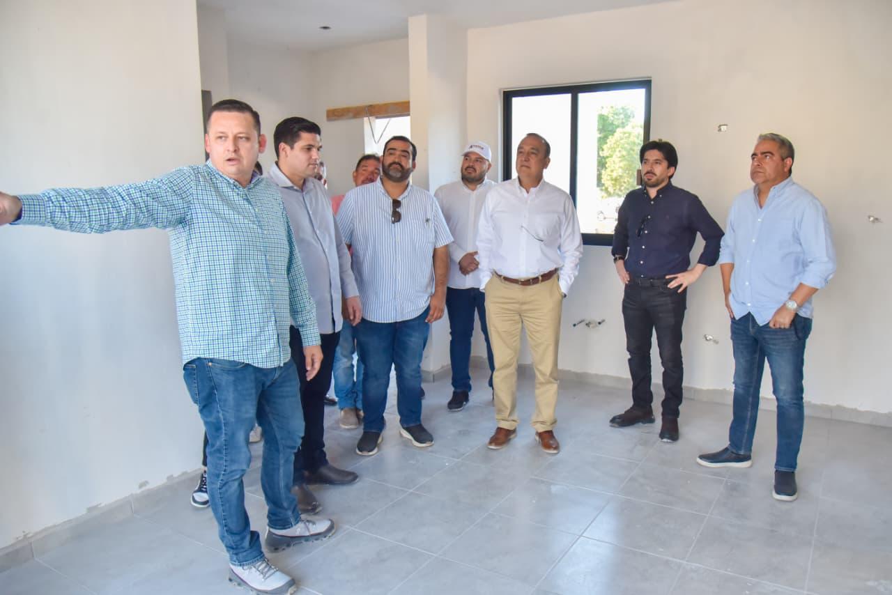 Recorrido por construcción de viviendas del Bienestar en Los Mochis, Sinaloa