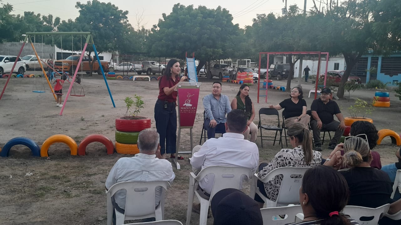 Rehabilitación de parque en la Jaripillo de Mazatlán, Sinaloa