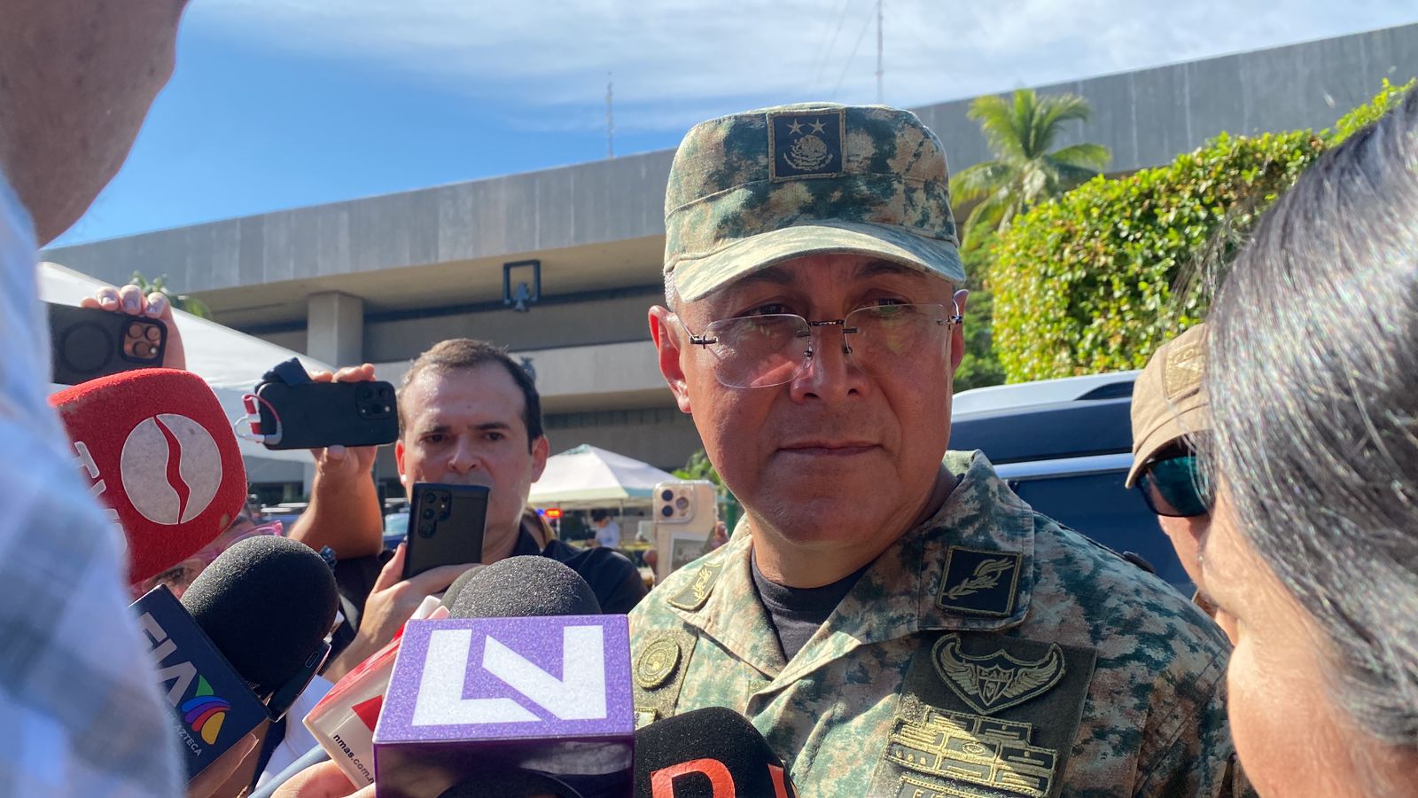 Secretario de Seguridad del Estado, Oscar Rentería Schazarino.