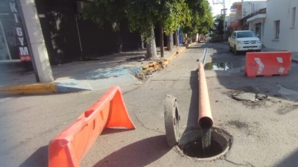 ¡Atención! Hay cierre vial por rehabilitación de atarjeas en el Centro Histórico de Mazatlán, Sinaloa