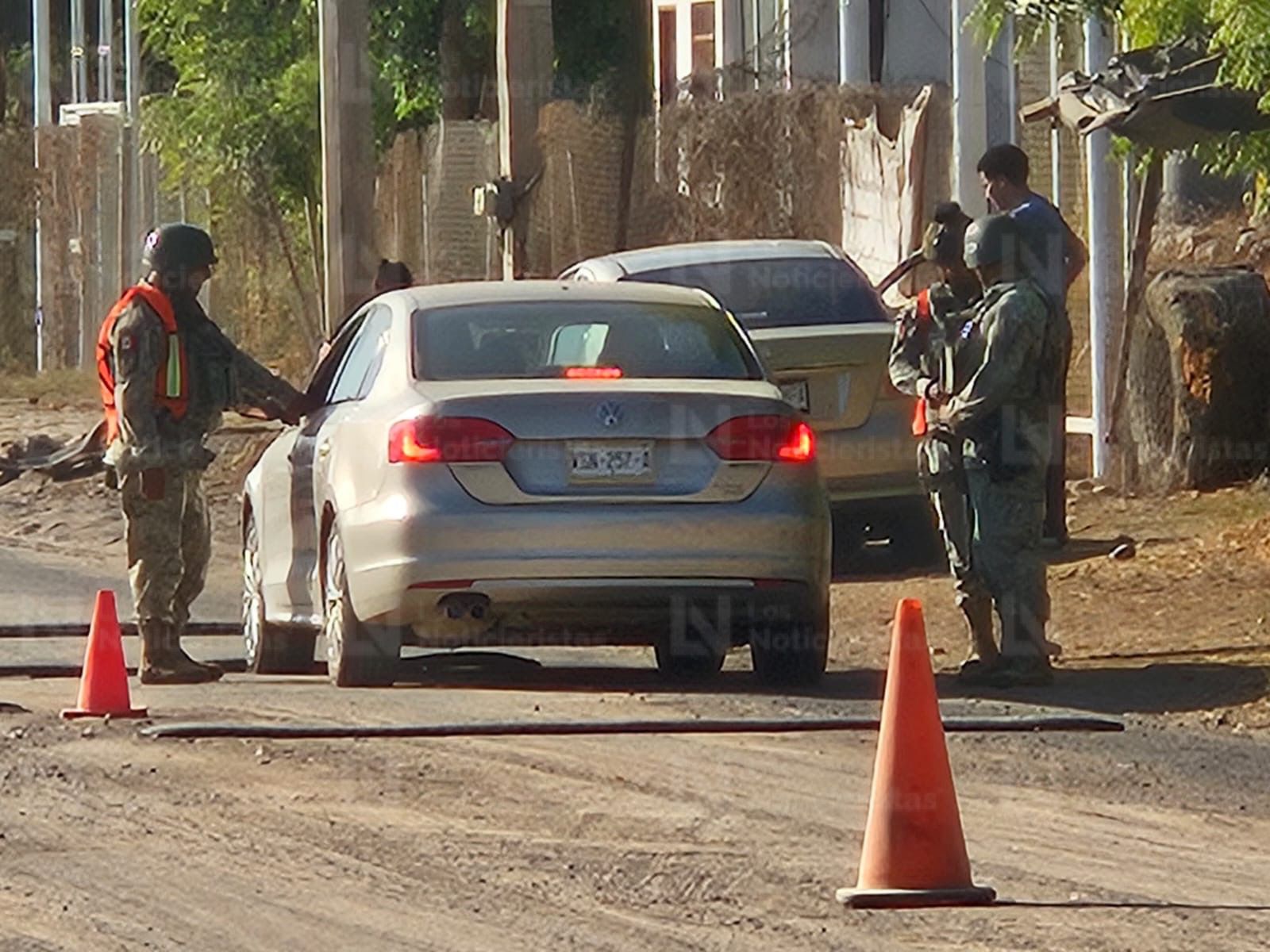 Reten del Ejercito Mexicano en la salida a Tepuche, Culiacán