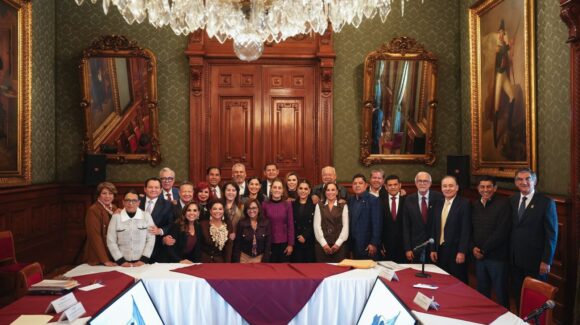Se reúne Sheinbaum con Rocha Moya y otros gobernadores incorporados al IMSS-Bienestar