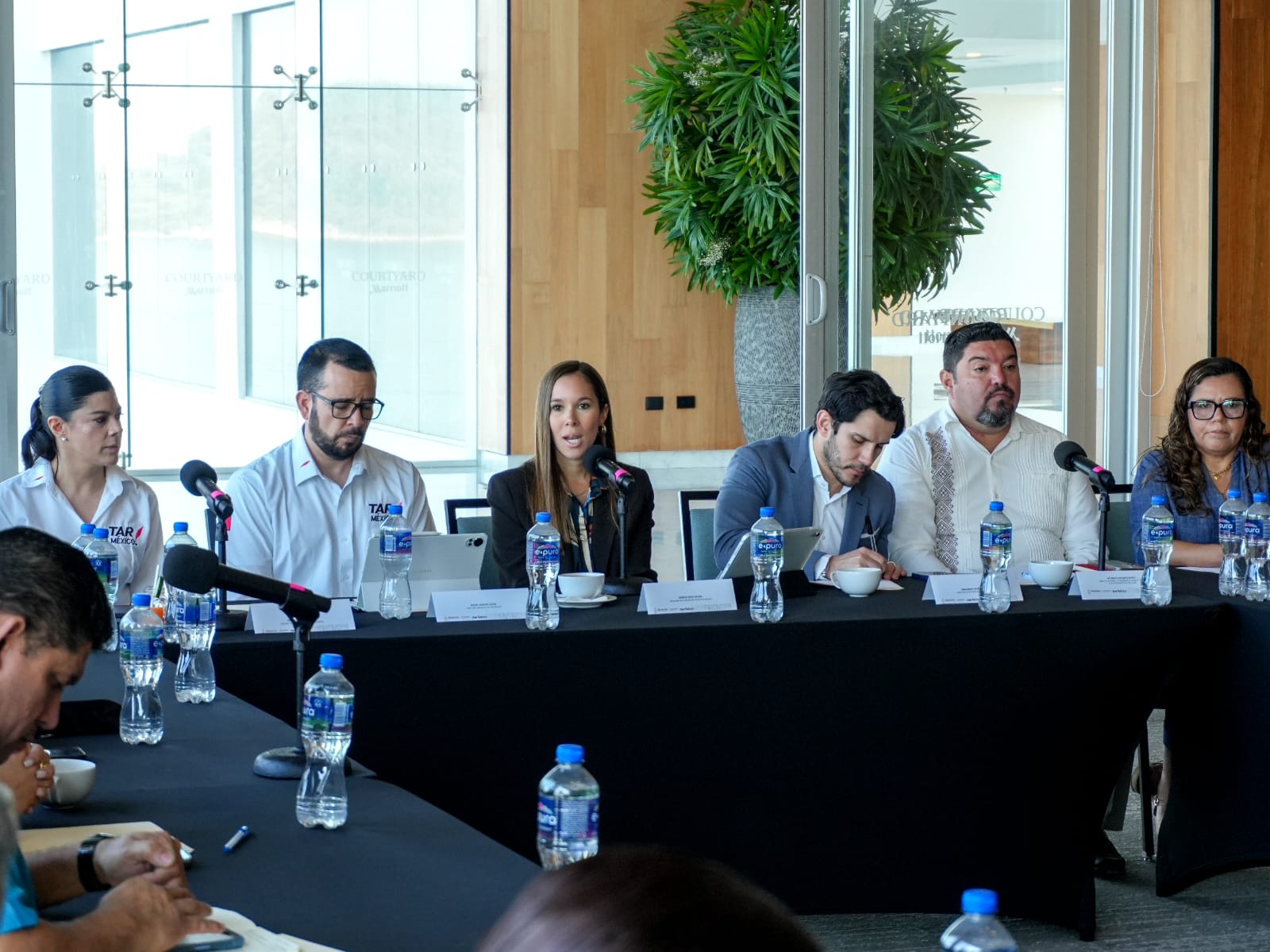 Reunión entre el sector hotelero, aerolíneas y Sectur en Mazatlán
