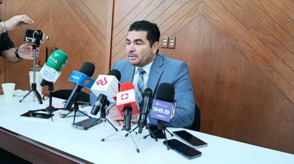 Como “golpeteo” califica Rodolfo Valenzuela la queja del PAN Sinaloa en contra senadora Imelda Castro de Morena