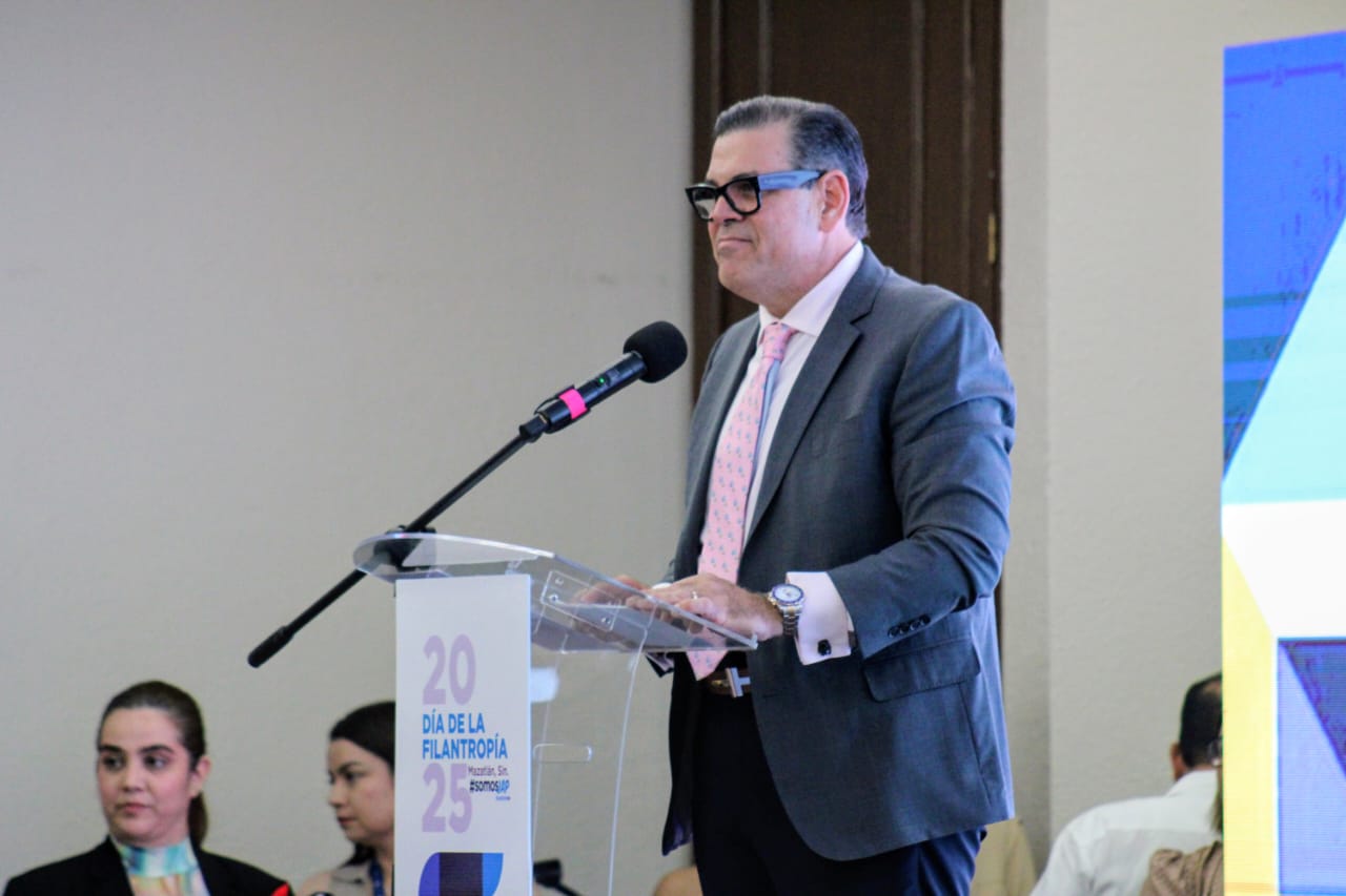 Roque Mascareño en el Día de la Filantropía en Mazatlán, Sin.