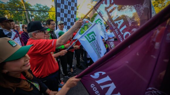 ¡Junto a más de 8 mil participantes! El gobernador Rocha encabeza la carrera “Píntate de Verde” de Cobaes