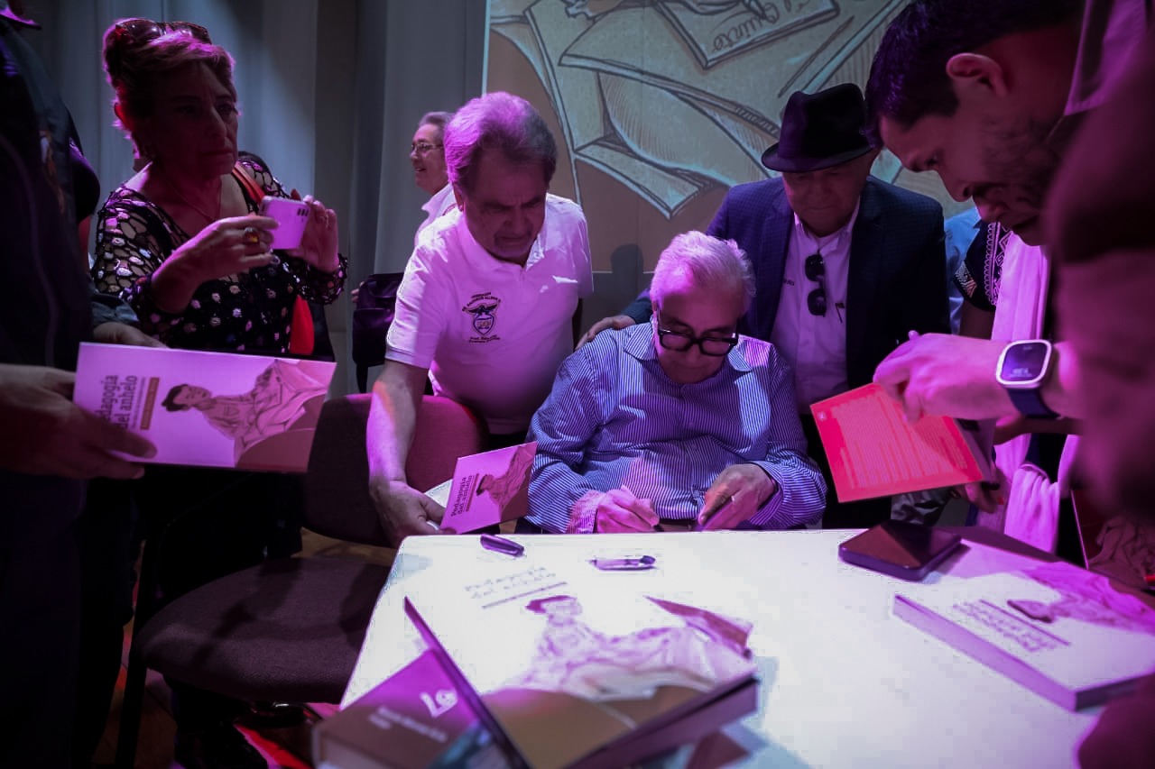 Rubén Rocha Moya presenta su nuevo libro en Sonora