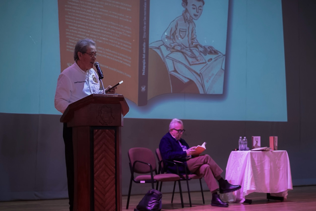 Rubén Rocha Moya presenta su nuevo libro en Sonora