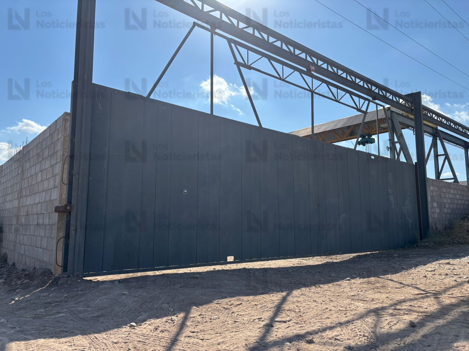 Segundo ataque con explosivo se registró en una bodega constructora de metales en Villa Juárez, Navolato