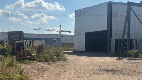 Un guardia de seguridad herido deja ataque con explosivo en una bodega de metales en Villa Juárez, Navolato, Sinaloa