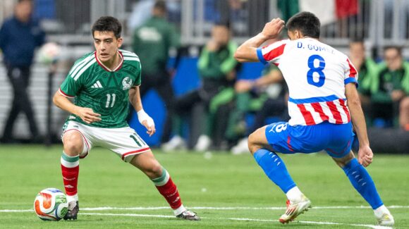 México cierra partidos de preparación con derrota ante Paraguay