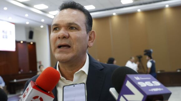 “Está más preocupada por su proyecto personal”: Sergio Torres celebra queja del PAN Sinaloa contra senadora Imelda Castro