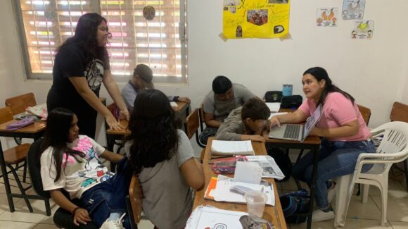 ¿Alguien no sabe leer? Invitan a unirse al taller de alfabetización para jóvenes y adultos en Mazatlán, Sinaloa